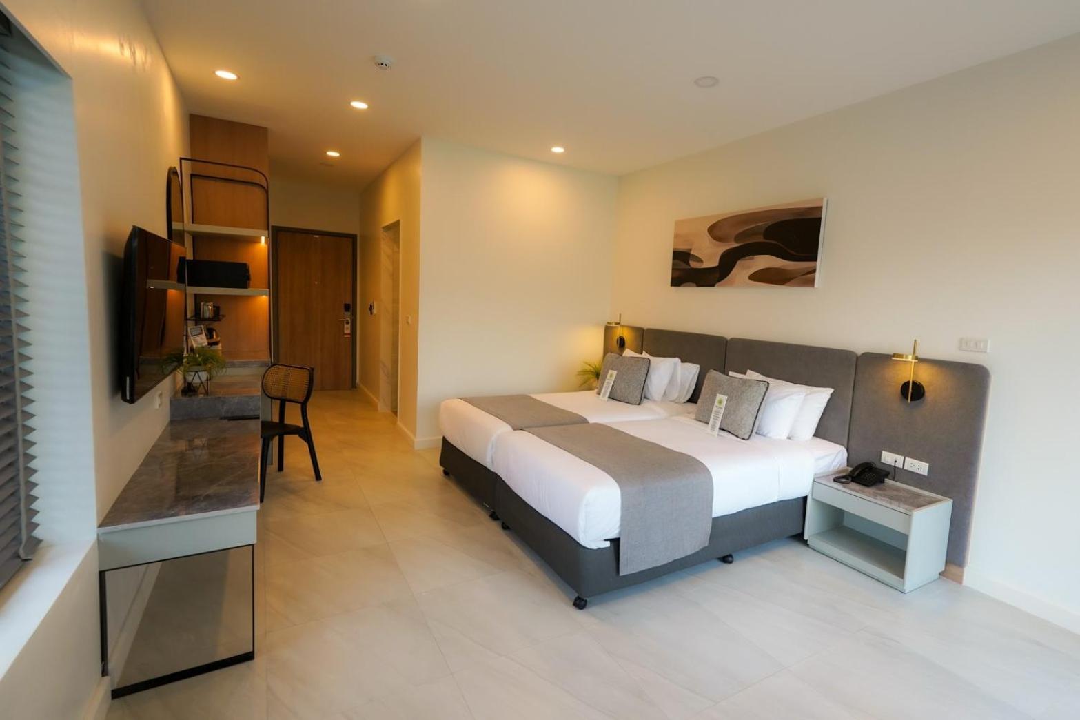 Royal Hills Golf Resort & Spa Nakhon Nayok Bagian luar foto