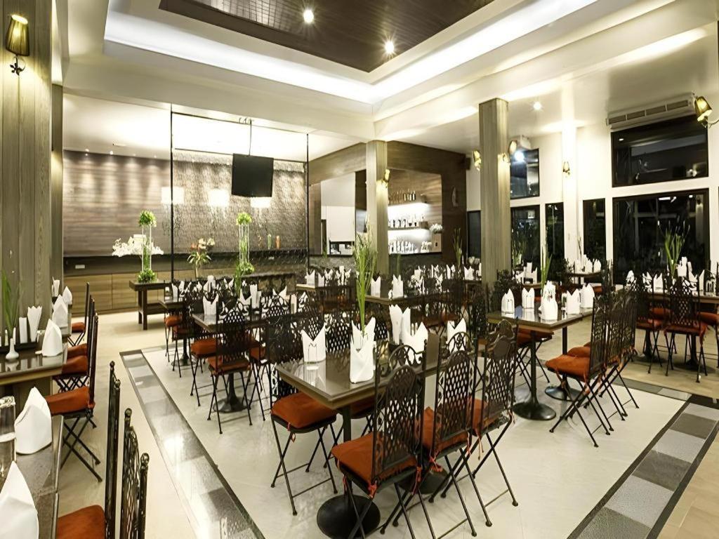 Royal Hills Golf Resort & Spa Nakhon Nayok Bagian luar foto